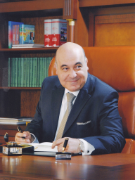 Tchinguiz Abdoullaïev Tchinguiz Abdoullaïev